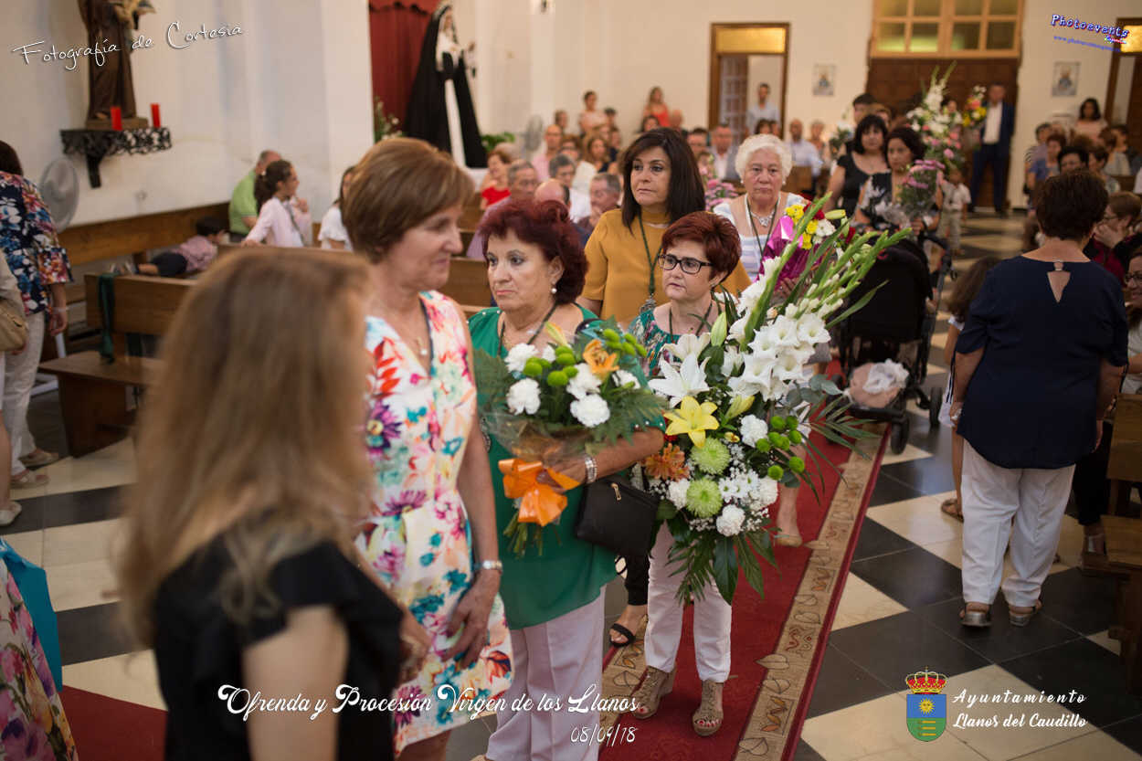 Procesión en honor a la Virgen de los Llanos